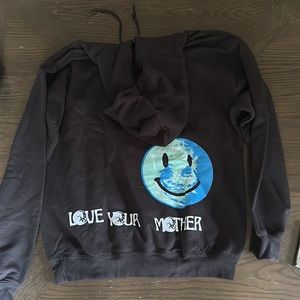 Brand New Natalie Mariduena Love Your Mother Black Sweatshirt (Medium)